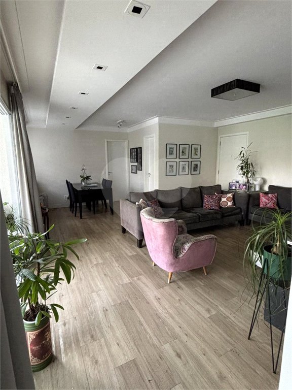 Apartamento à venda com 3 suítes em Aclimação, São Paulo, SP