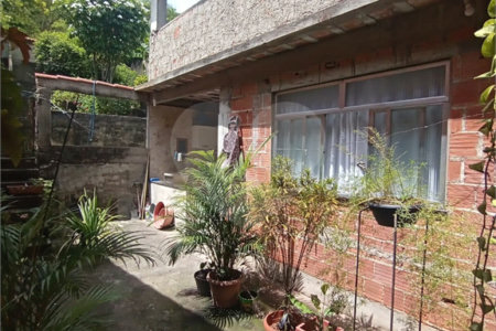 Casa à venda com 4 quartos, sendo 1 suíte, em Campo Grande, Rio de Janeiro, RJ