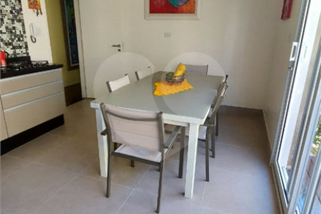 Casa à venda com 4 quartos, sendo 2 suítes, em Jardim São Caetano, São Caetano do Sul, SP