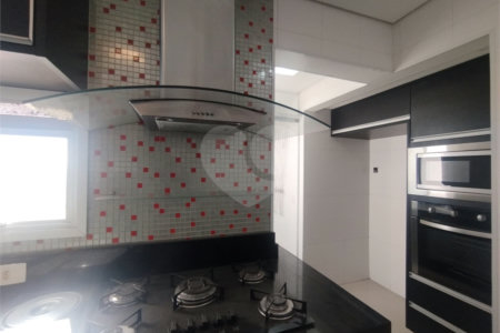 Apartamento à venda com 3 quartos, sendo 1 suíte,  no Centro, São Bernardo do Campo, SP