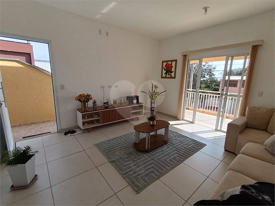 Casa à venda com 3 quartos, sendo 1 suíte,  em Loteamento Jardim do Sol (mailasqui), São Roque, SP