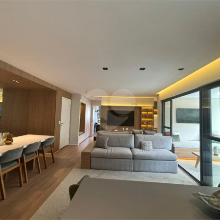 Apartamento à venda com 3 suítes em Vila Andrade, São Paulo, SP