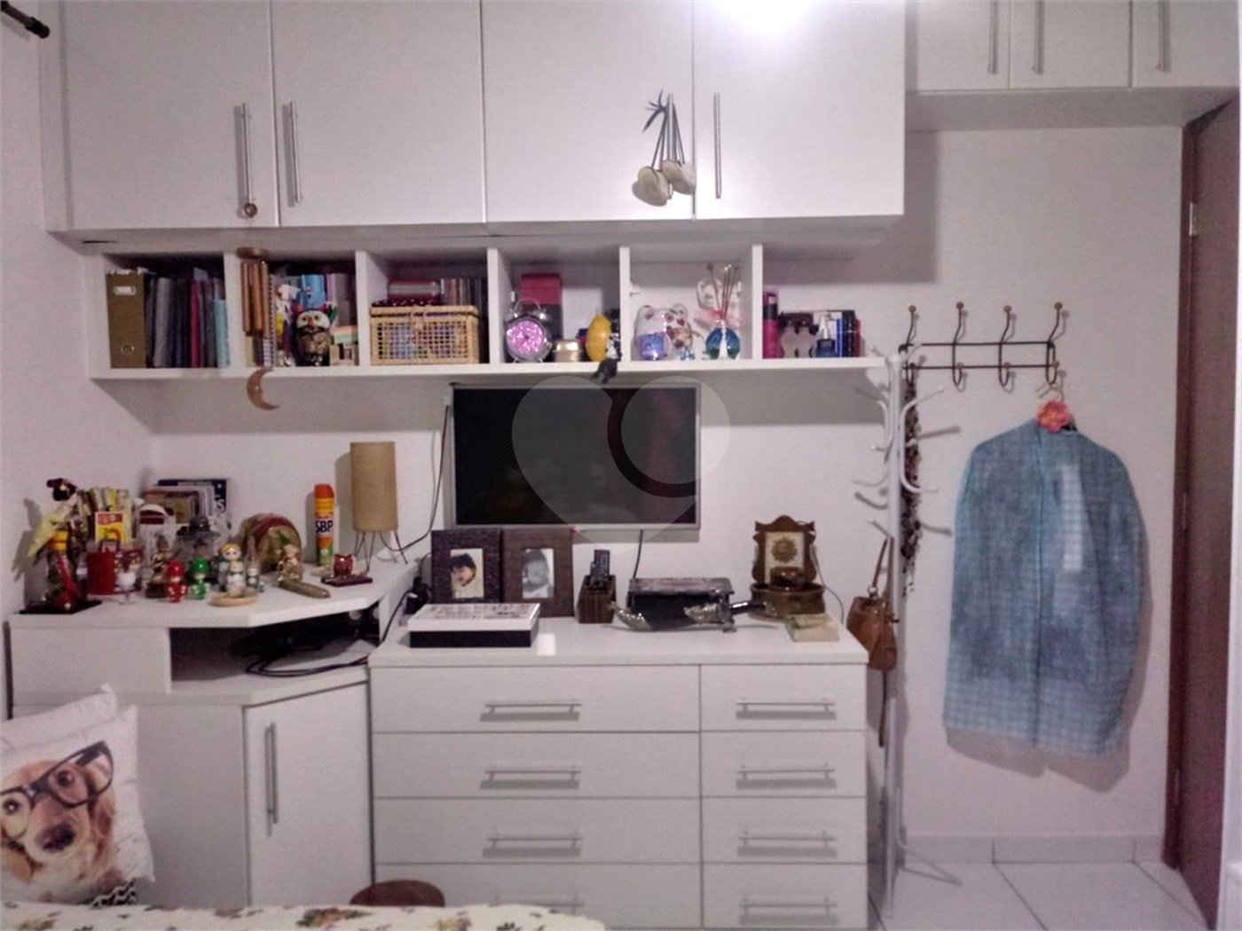 Casa à venda com 3 quartos, sendo 1 suíte, no condomínio Alcides Moreira, São Paulo - SP