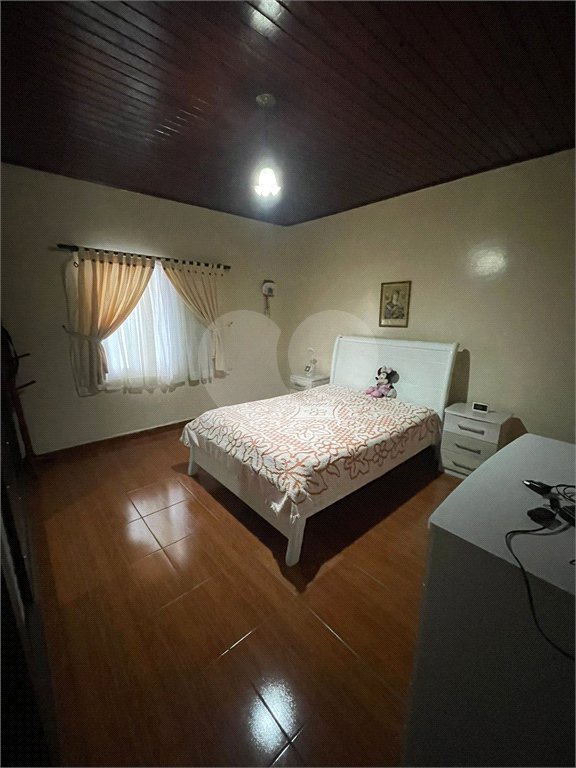 Sobrado à venda com 5 quartos, sendo 1 suíte,  em Vila Gustavo, São Paulo, SP