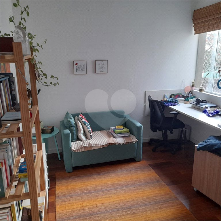 Sobrado à venda com 4 quartos, sendo 1 suíte,  em Jardim São Paulo(zona Norte), São Paulo, SP