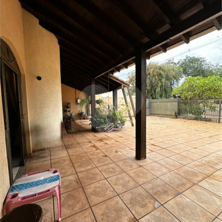 Casa à venda com 3 quartos, sendo 1 suíte, no Centro, Ponta Porã, MS