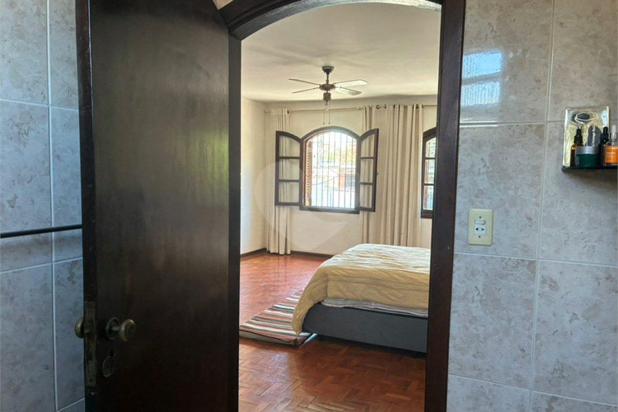 Sobrado à venda com 4 quartos, sendo 1 suíte, em Vila Guilherme, São Paulo, SP