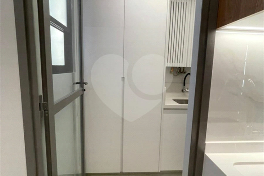 Apartamento à venda ou para alugar com 3 quartos, sendo 1 suíte, em Barra Funda, São Paulo, SP