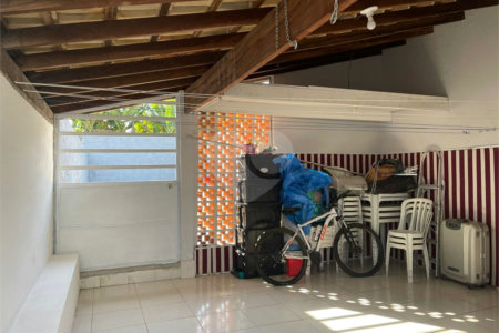 Casa à venda com 2 quartos em Vila Lavínia, Mogi das Cruzes, SP
