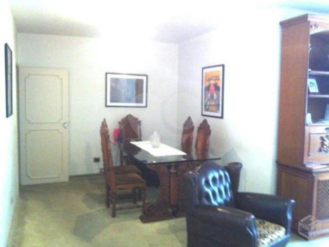 Apartamento à venda com 3 quartos, sendo 1 suíte,  em Alto da Boa Vista, São Paulo, SP
