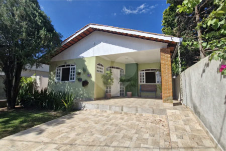 Casa à venda – Chácaras Maringá