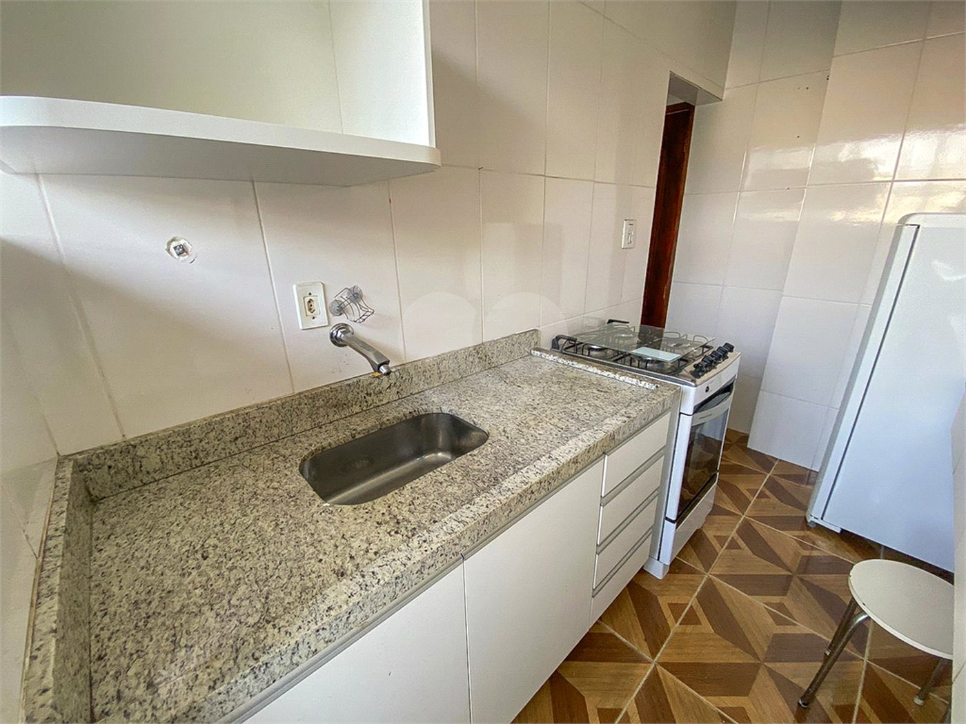Apartamento á venda com 44m² -Liberdade