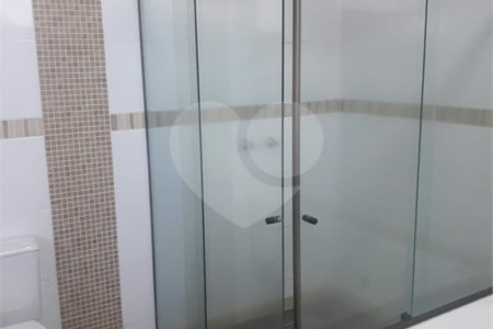 Excelente casa para venda no Parque Fher