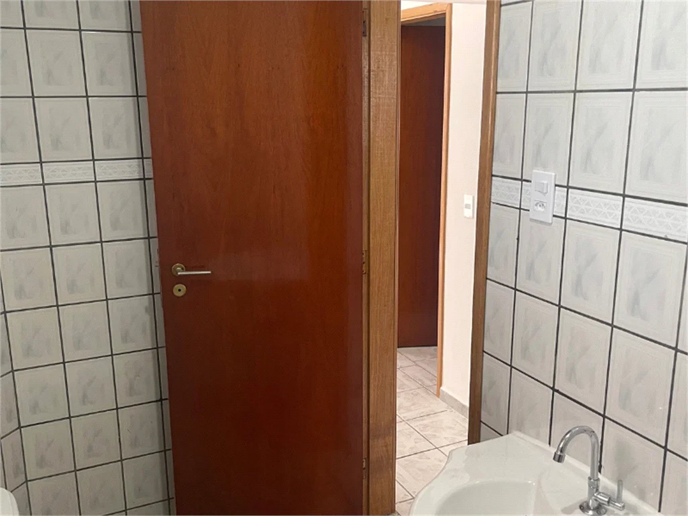 Oportunidade Única na Vila Morse: Amplo Espaço e Conforto!
