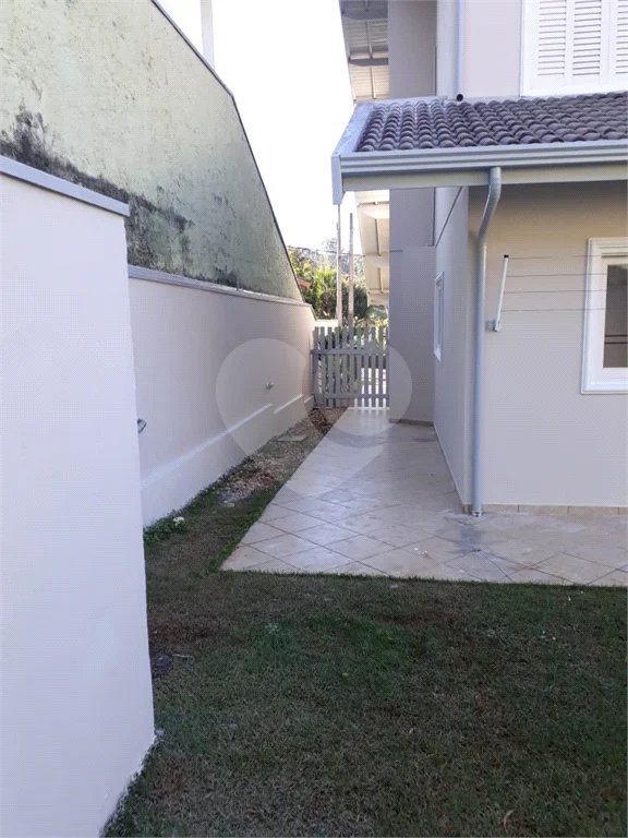 Sobrado à venda com 3 quartos, sendo 1 suíte,  em Condomínio Residencial Terras do Caribe, Valinhos, SP