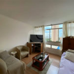 Apartamento de 03 Dormitórios com uma Vaga.
