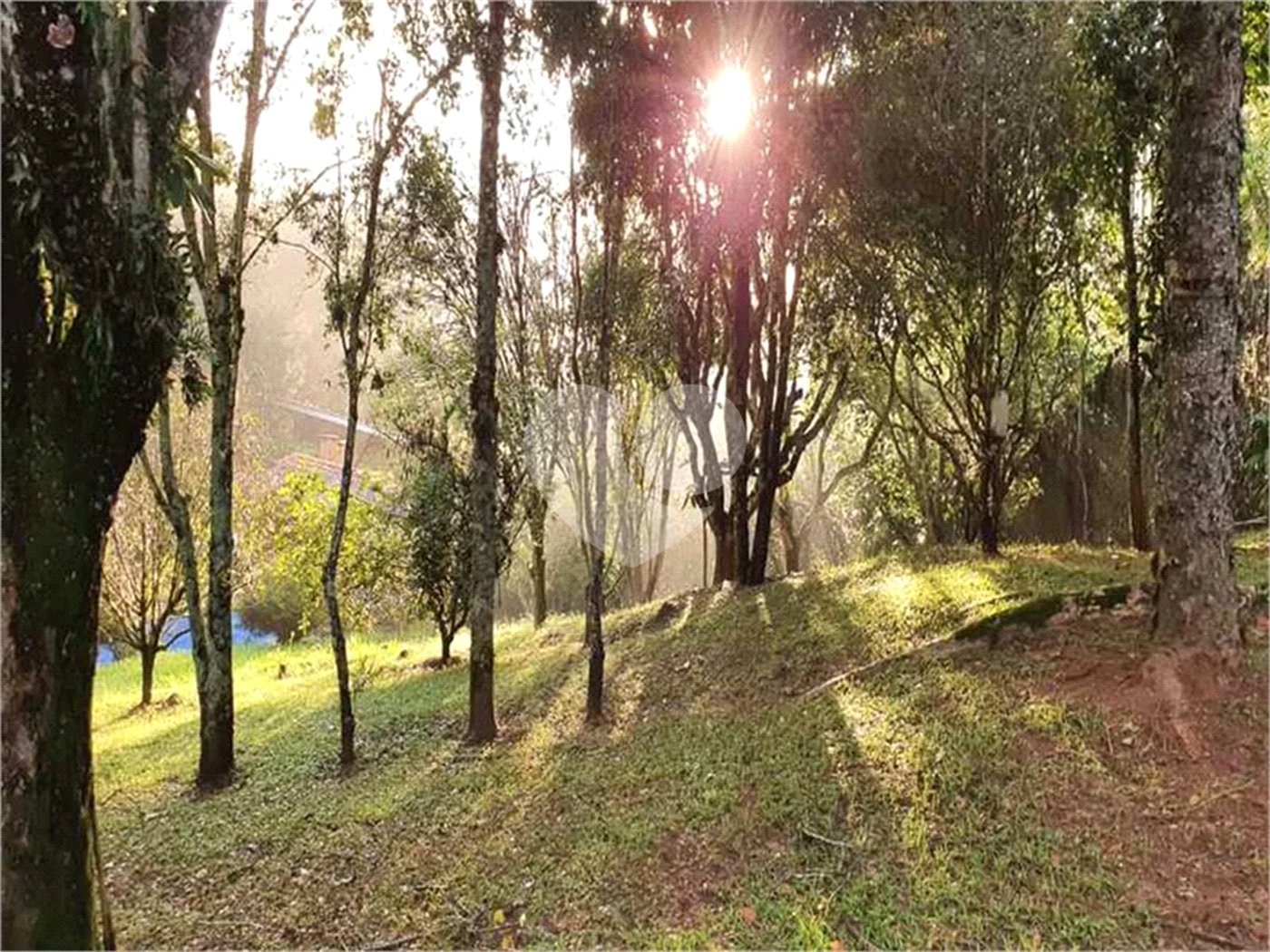 Sobrado à venda com 5 quartos, sendo 1 suíte, em Olho D'água, Mairiporã, SP