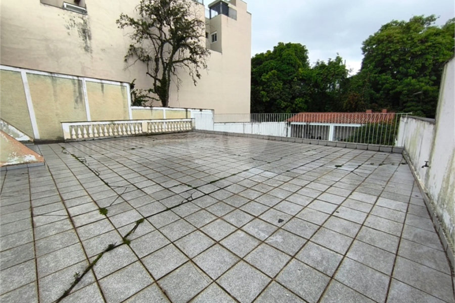 Sobrado à venda com 4 suítes em Santana, São Paulo, SP