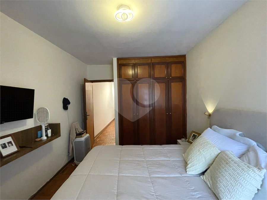Sobrado à venda com 3 quartos em Quinta da Paineira, São Paulo, SP