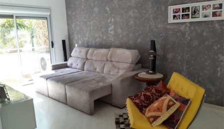 Casa à venda com 4 quartos, sendo 3 suítes,  no condomínio Cond Residencial Villagio da Serra, São Paulo - SP