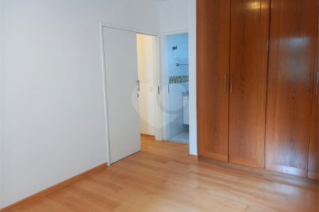 Apartamento à venda com 3 quartos, sendo 1 suíte, em Pinheiros, São Paulo, SP