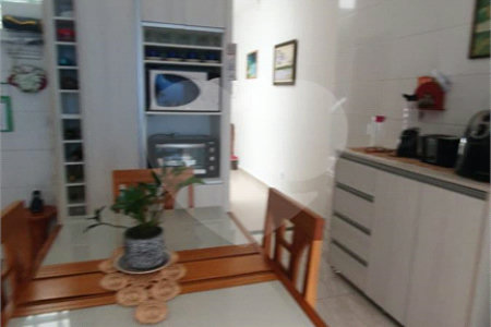 Sobrado à venda com 3 quartos, sendo 1 suíte, em Vila Firmiano Pinto, São Paulo, SP