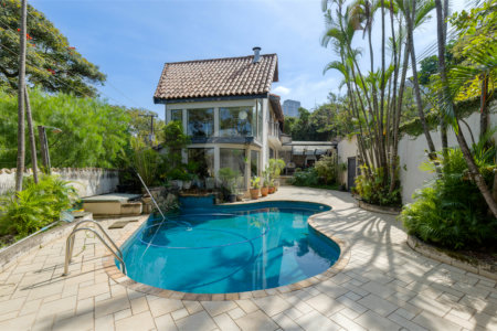 Casa à venda com 3 quartos, sendo 1 suíte, em Brooklin, São Paulo, SP