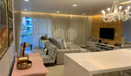 Apartamento à venda com 3 quartos, sendo 2 suítes,  em Cidade São Francisco, São Paulo, SP