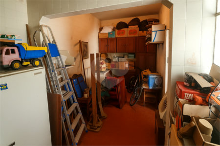Casa à venda com 6 quartos em Vila Maria, Itapetininga, SP