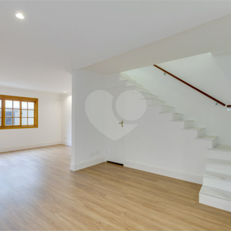 Casa de Vila à venda com 3 quartos, sendo 2 suítes, em Santo Amaro, São Paulo, SP