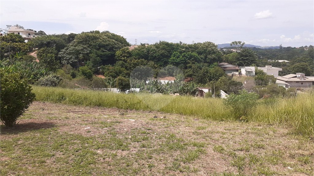 Chácara à venda com 4 quartos, sendo 1 suíte, em Vista Alegre, Vinhedo, SP