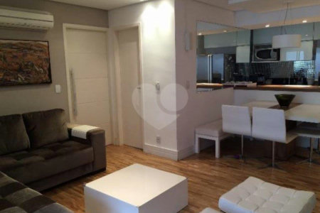 Apartamento à venda com 2 suítes em Real Parque, São Paulo, SP