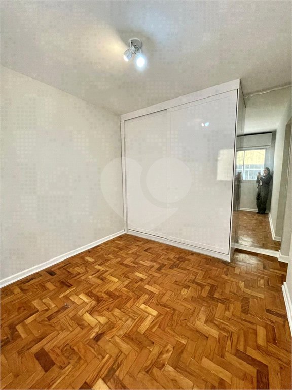 Apartamento à venda com 3 quartos em Cerqueira César, São Paulo, SP