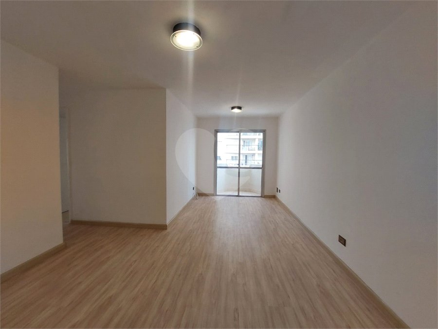 Apartamento à venda com 3 quartos em Vila Ipojuca, São Paulo, SP