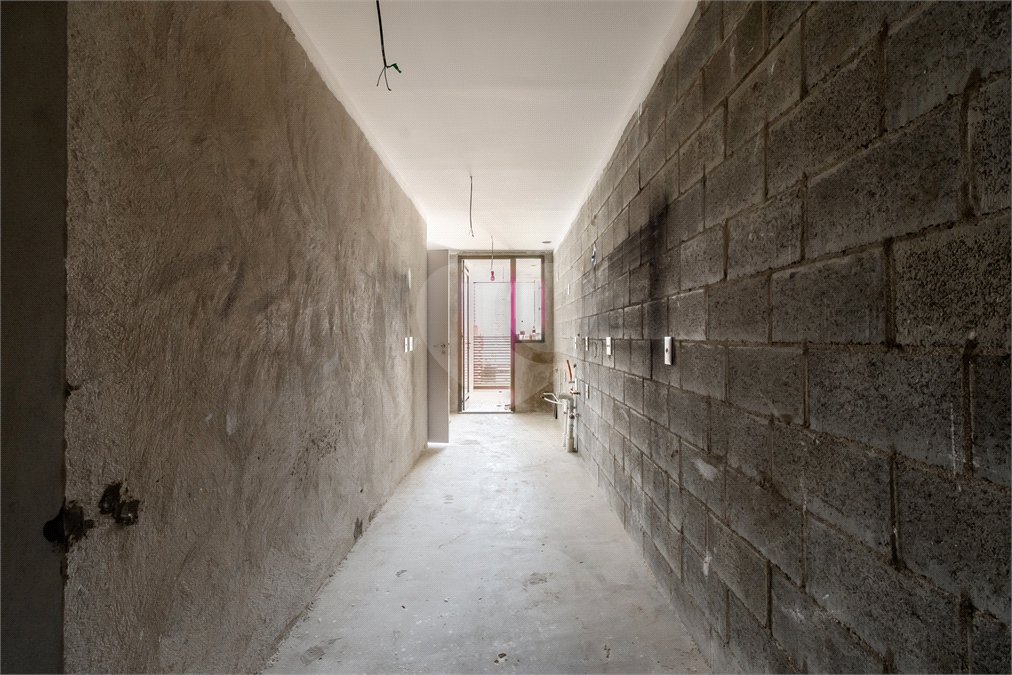 Apartamento à venda com 3 suítes em Pinheiros, São Paulo, SP