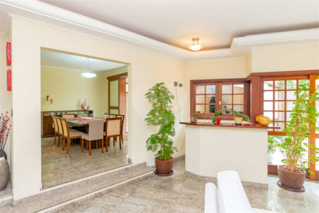 Casa à venda com 5 quartos, sendo 3 suítes,  no condomínio Residencial Morumbi, São Paulo - SP