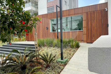Apartamento à venda com 3 suítes em Vila Sofia, São Paulo, SP