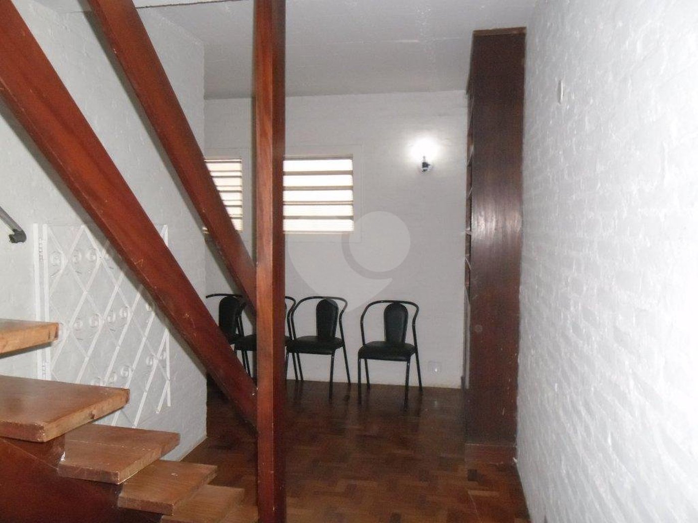 Sobrado à venda com 8 quartos, sendo 2 suítes, em Campo Belo, São Paulo, SP