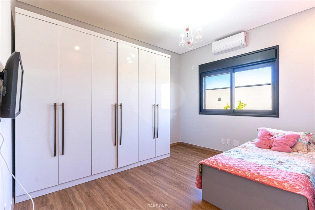 Casa à venda com 4 suítes no condomínio Residencial dos Lagos, Itupeva - SP