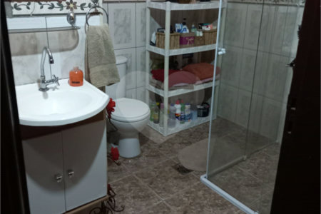 Sobrado à venda com 2 quartos, sendo 1 suíte,  em Santa Teresinha, São Paulo, SP