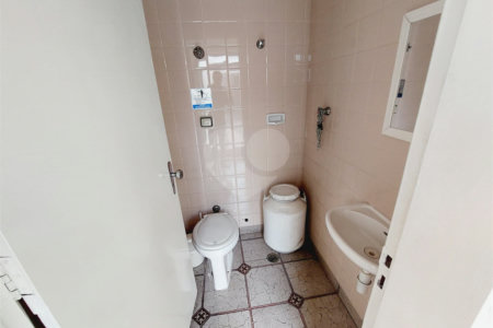 Casa à venda com 3 quartos, sendo 1 suíte, em Vila Bela Aliança, São Paulo, SP
