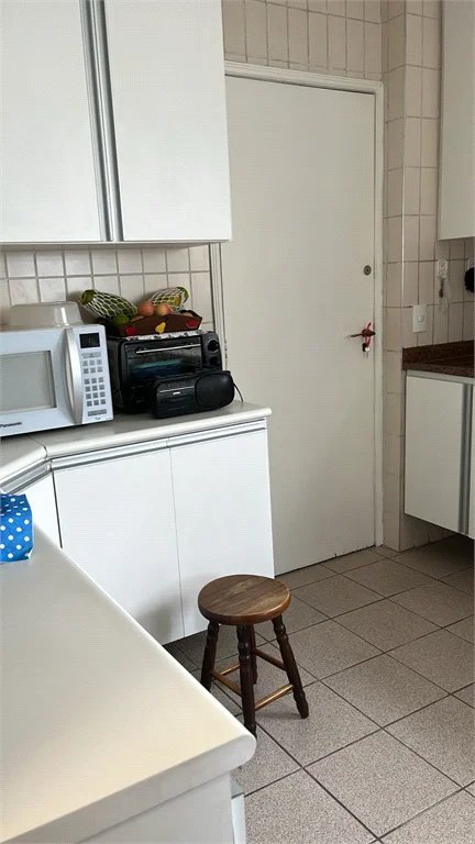 Apartamento à venda com 3 quartos, sendo 1 suíte, em Jardim das Acácias, São Paulo, SP