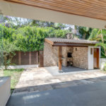 Casa à venda com 5 quartos, sendo 3 suítes, no condomínio Granja do Morumbi, São Paulo - SP