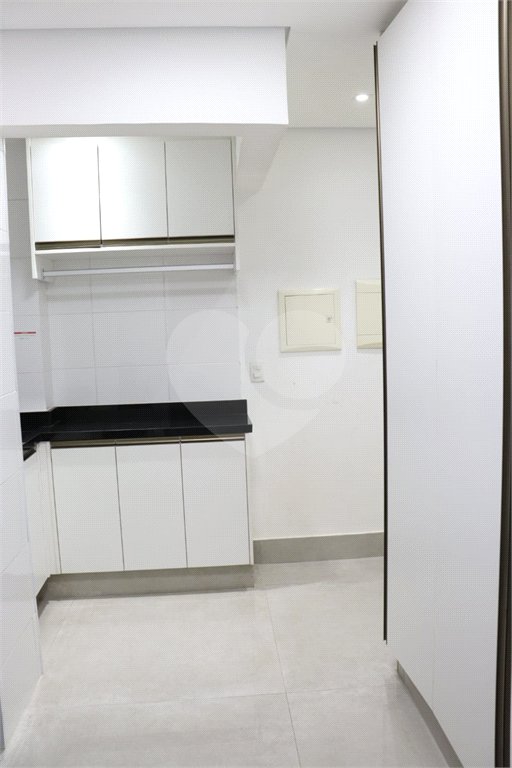 Apartamento à venda com 4 quartos, sendo 3 suítes,  em Parque Reboucas, São Paulo, SP