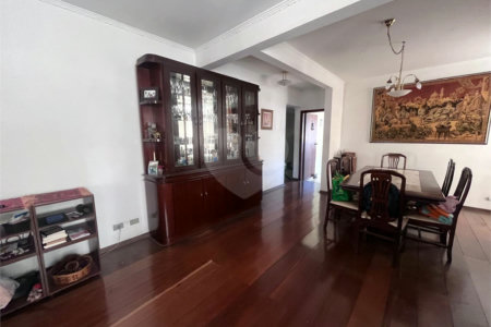 Sobrado à venda com 4 quartos, sendo 2 suítes, em Jardim São Paulo(zona Norte), São Paulo, SP