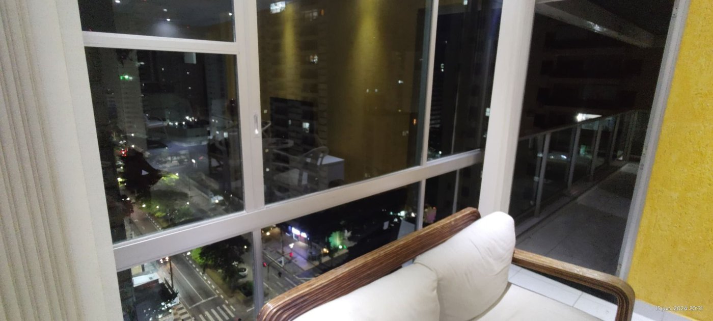 Apartamento com 3 dormitórios à venda, 92 m² por R$ 650.000,00 - Barra Funda - Guarujá/SP