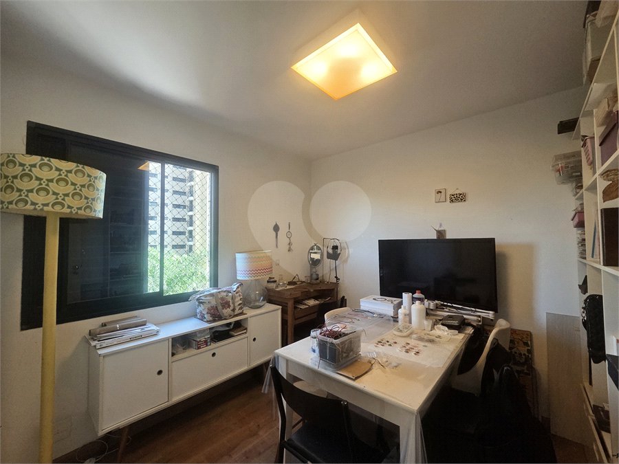 Apartamento à venda com 3 quartos, sendo 1 suíte, em Alto da Boa Vista, São Paulo, SP