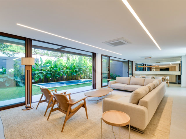 Casa à venda com 4 suítes no condomínio Casa Flora Badra, São Paulo - SP