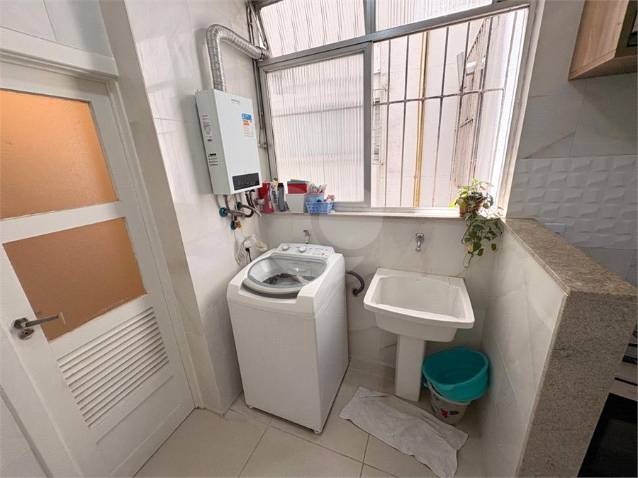 Apartamento à venda com 3 quartos, sendo 1 suíte,  em Lagoa, Rio de Janeiro, RJ
