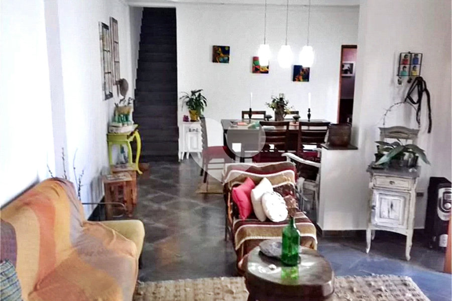 Sobrado à venda com 3 suítes em Santana, São Paulo, SP